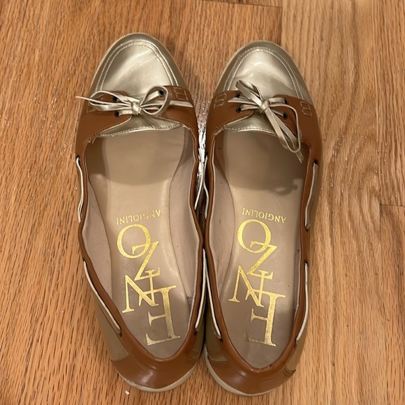 Enzo Angiolini Gold and Camel Ballet Flats - Picture 2 of 9